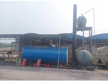 2噸導(dǎo)熱油鍋爐在客戶(hù)現(xiàn)場(chǎng)運(yùn)行